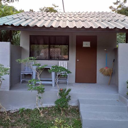 Siam Flora Resort Koh Lanta Bagian luar foto