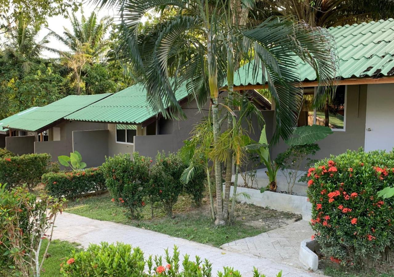Siam Flora Resort Koh Lanta Bagian luar foto