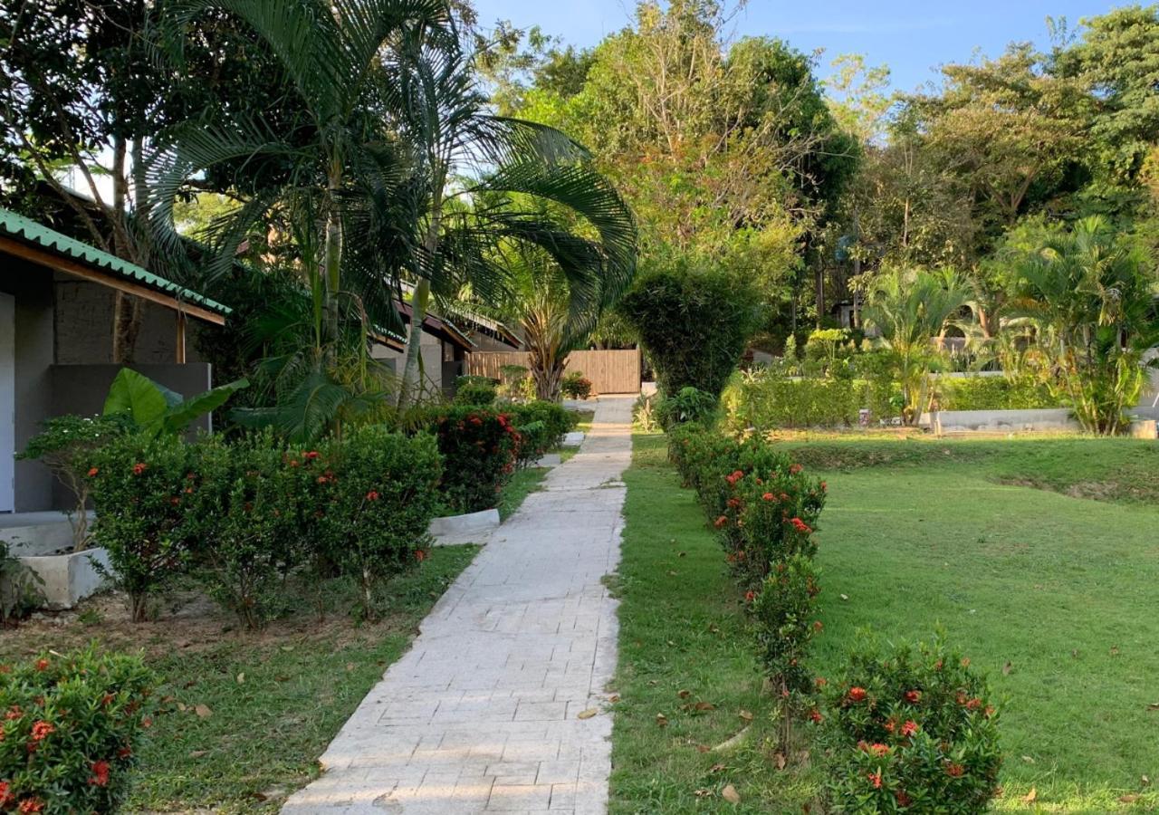 Siam Flora Resort Koh Lanta Bagian luar foto